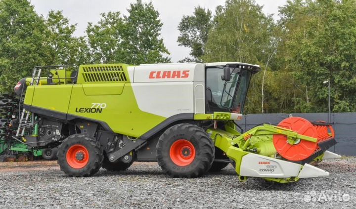 Комбайн Claas Lexion, 2020