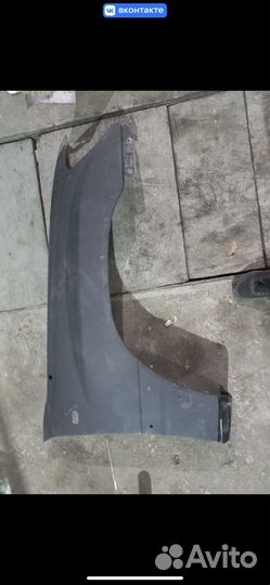 Крылья переднии toyota land cruiser 100