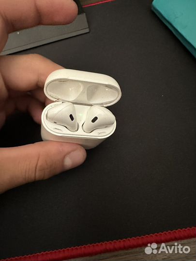 Airpods 1