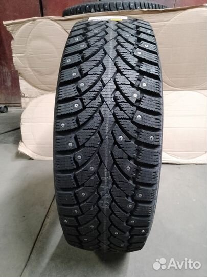 Pirelli Formula Ice 215/65 R16 98T