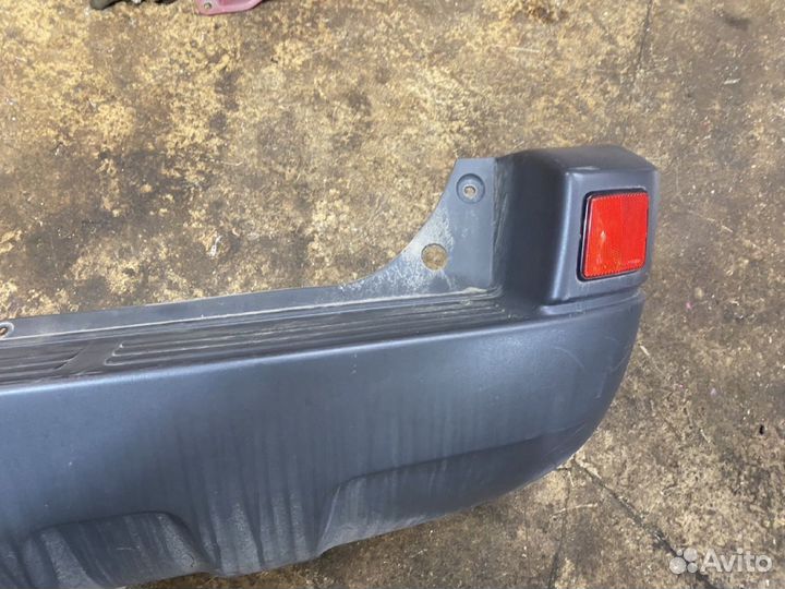 Бампер Б/У E11650220D18E11650220B