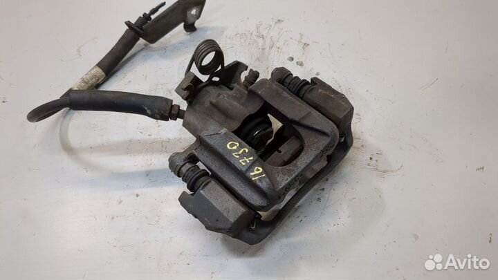 Суппорт Ford Explorer, 2012