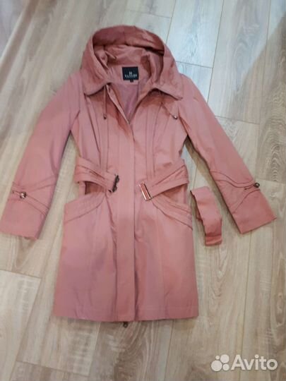 Плащ женский 44 М