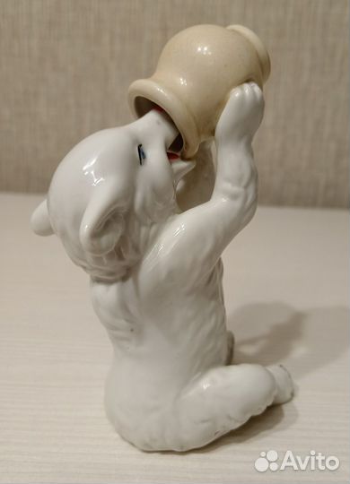 Статуэтка Мишка с крынкой, фарфор Сысерть СССР