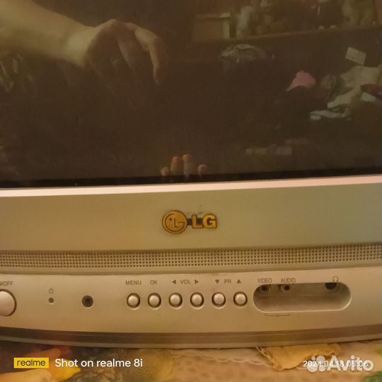Телевизор LG бу, в рабочем состоянии. 1 000