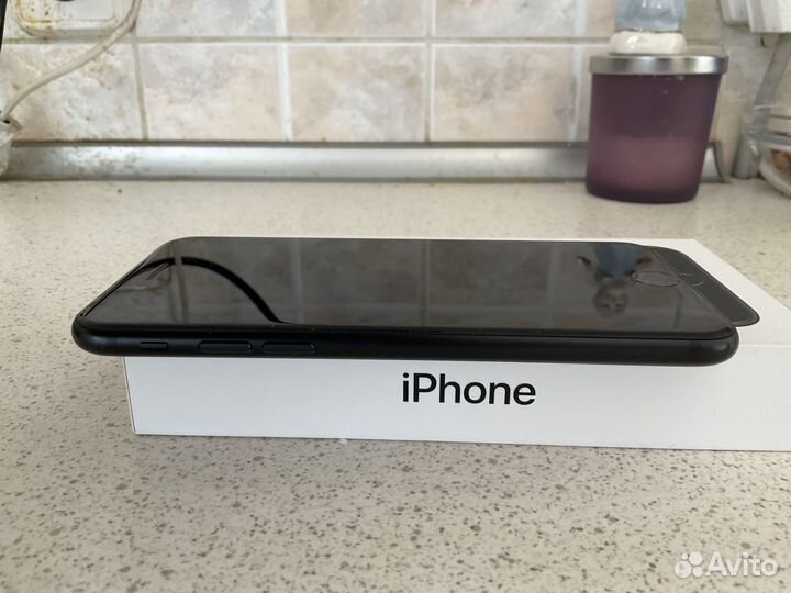 iPhone SE 2020 64 гб