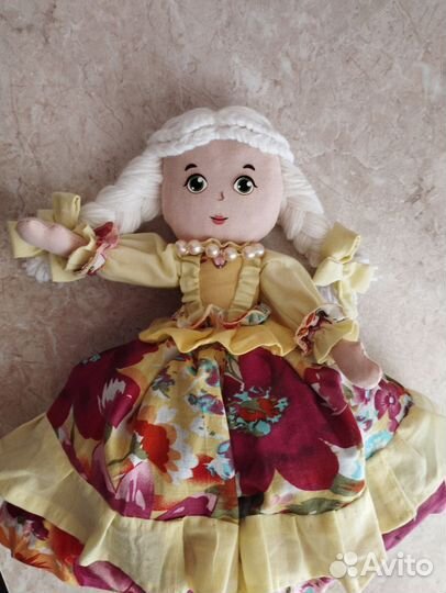 Кукла - грелка на чайник