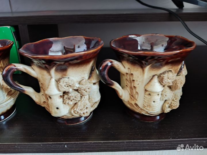 Гончарная керамическая глазурованная кружка Замки