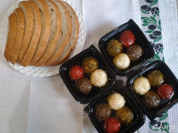 Молоко и сыр козий