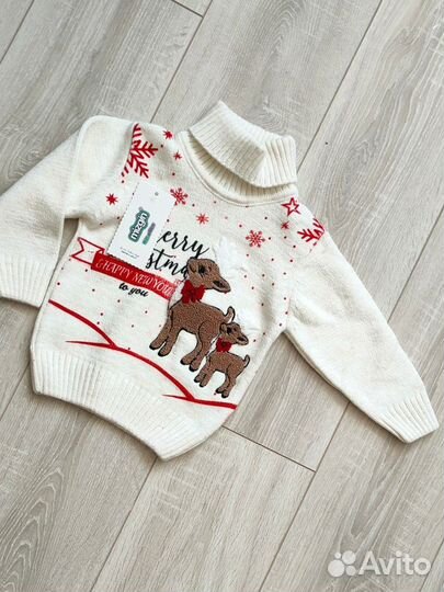 Свитер шерстяной