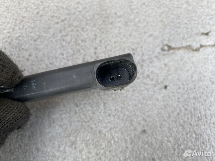 Антенна Kessy Audi A8 D3 задняя