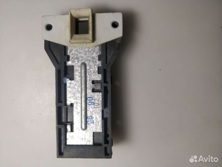 Устройство блокировки люка Indesit Ariston