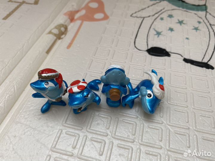 Коллекция игрушек из киндера