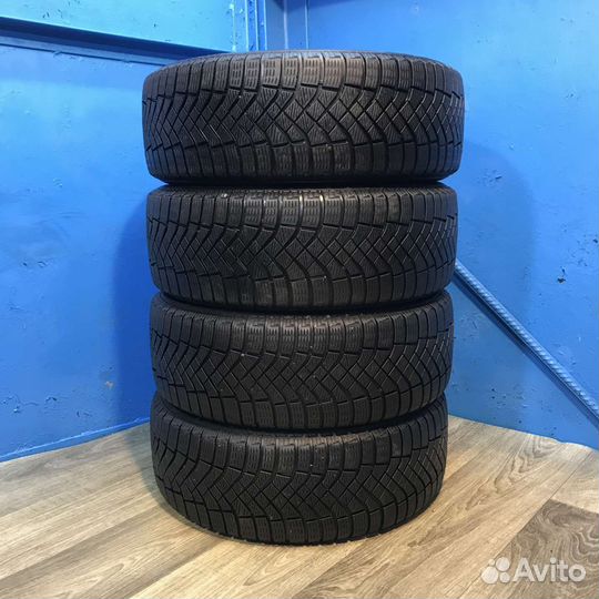 Pirelli Ice Zero FR 205/55 R16