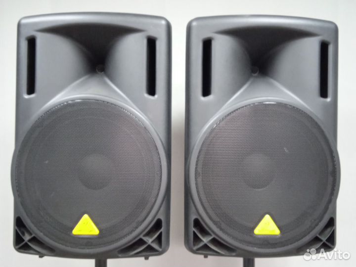 Акустическая система behringer Eurolive B215XL