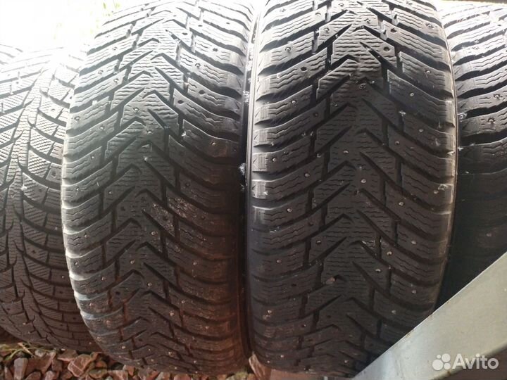 Nokian Tyres Hakkapeliitta 8 SUV 265/65 R17