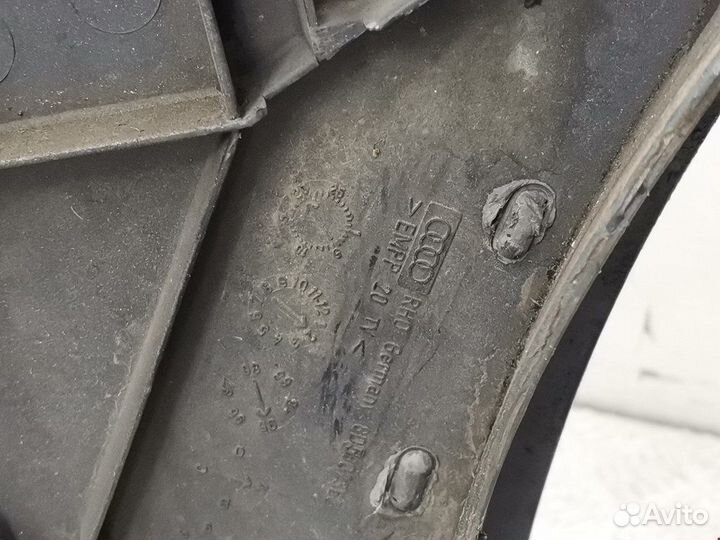 Бампер задний для Audi A4 B5 8D5807303