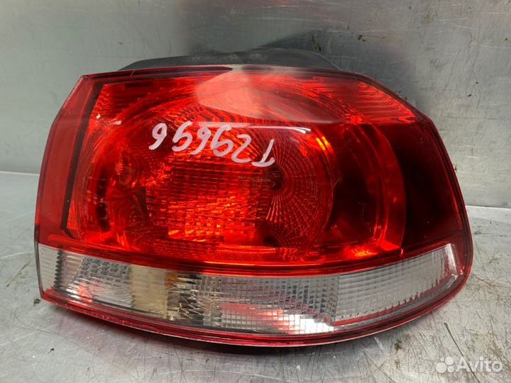 Фонарь задний наружный правый Volkswagen Golf Vi