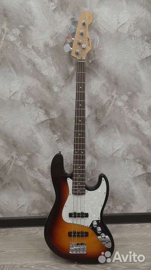 Бас гитара homage
