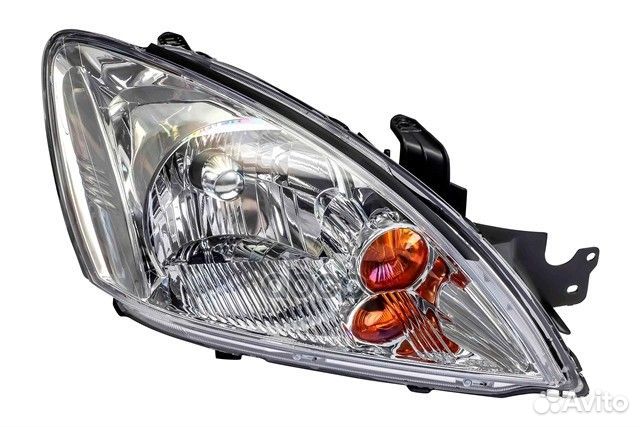 Блокфара прав.mitsubishi lancer 03 H4 под ко