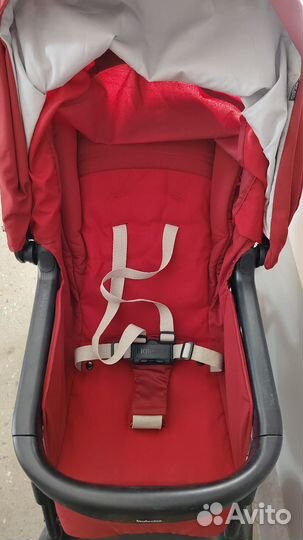 Детская прогулочная коляска