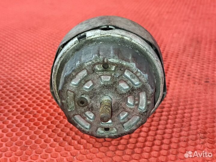 Подушка двс Audi A6 4F2 ASB 4F0199382AQ