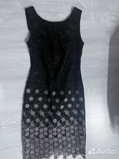 Платья 40, 42 размеры