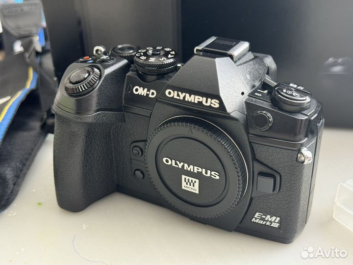 Беззеркальная камера Olympus OM-D E-M1 mark III
