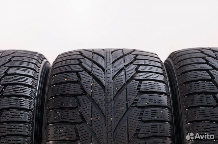 Nokian Tyres Hakkapeliitta R2 SUV 255/55 R19 111R