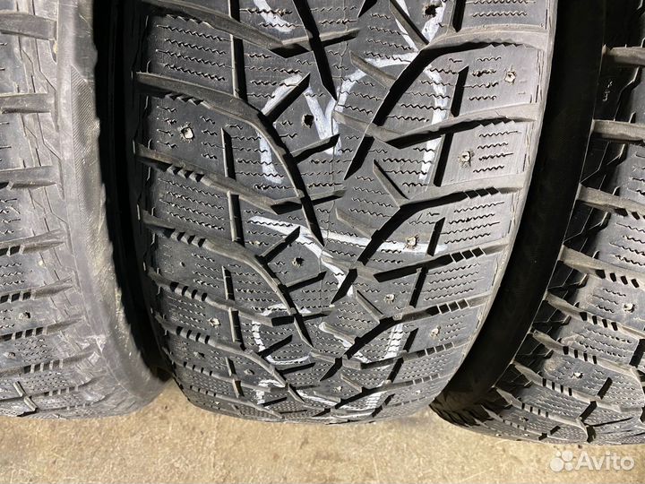 Bridgestone Blizzak Spike-02 SUV 255/50 R20 109T