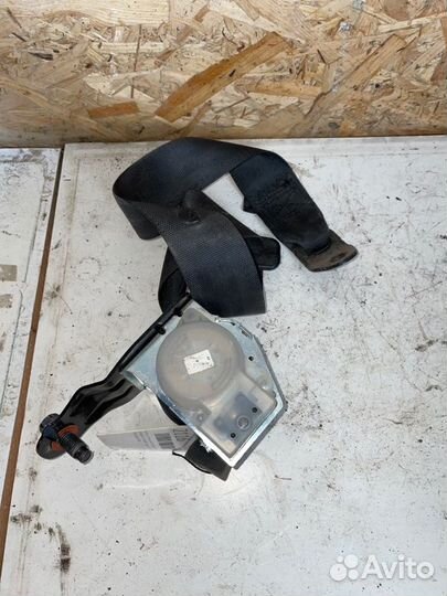 Ремень безопасности задний правый Hyundai Solaris