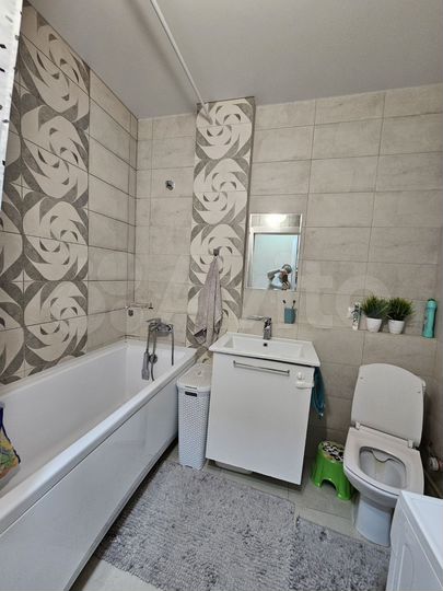 2-к. квартира, 67,7 м², 6/6 эт.