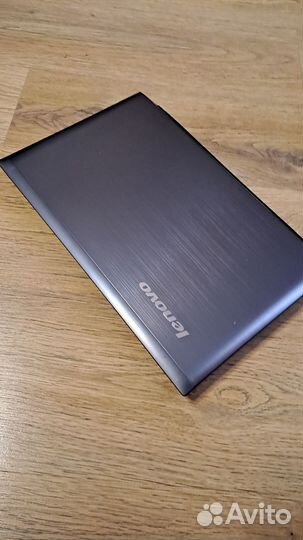 Ноутбук Lenovo V560