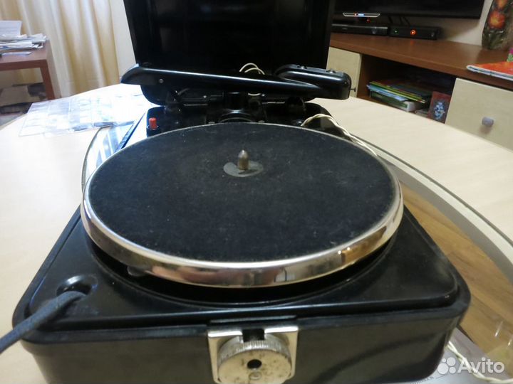 Проигрыватель для пластинок. СССР