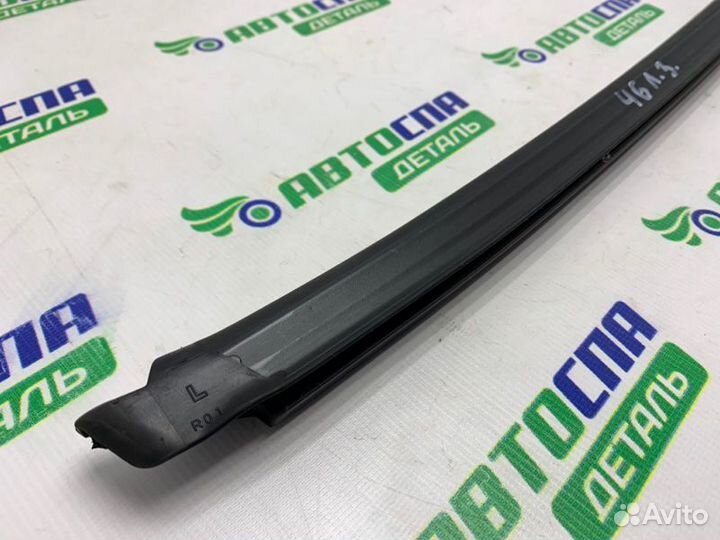 Уплотнитель двери стекла задний левый Mazda 3Bp