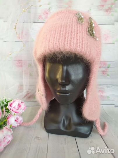 Шапка ушанка из пуха норки с брошью