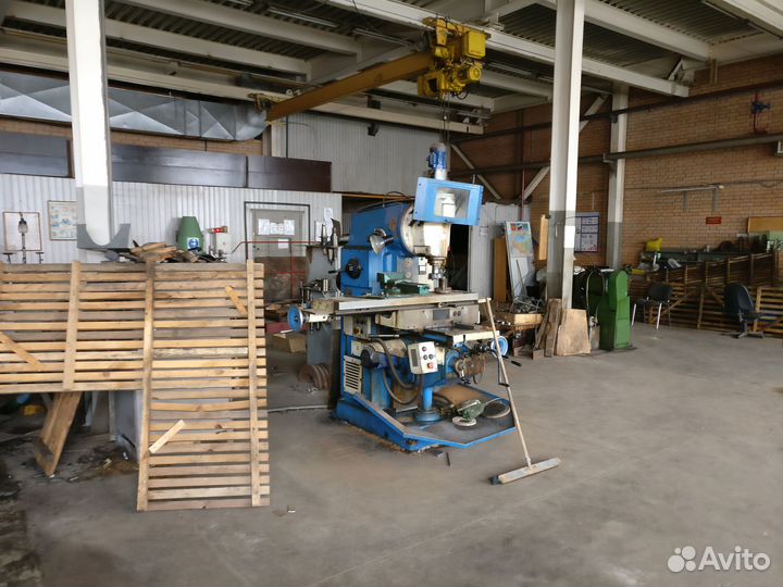 Станок вертикально-фрезерный (6К12)