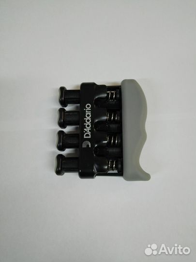 Тренажер для пальцев гитариста