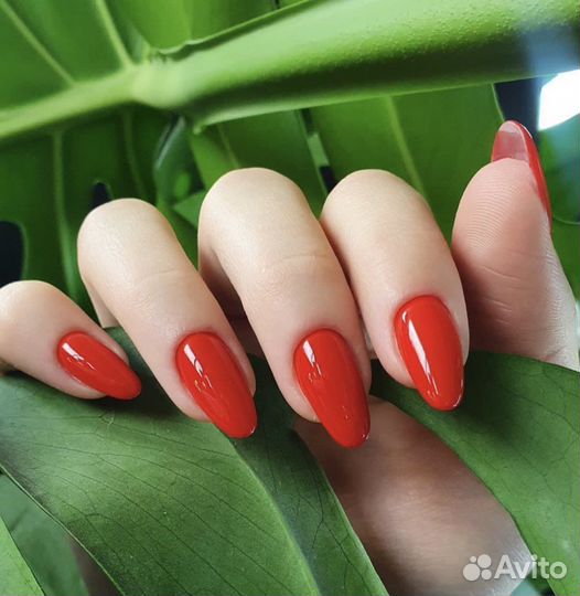 Мастер маникюра в салон красоты