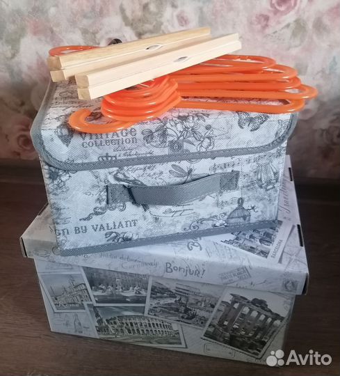 Новые 3 коробки для хранения и 7 вешалок