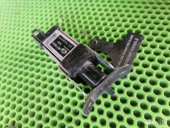 Активатор лючка бензобака Дэу Нексия