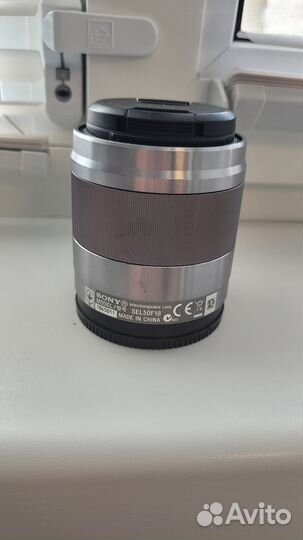 Объектив Sony e SEL50F18