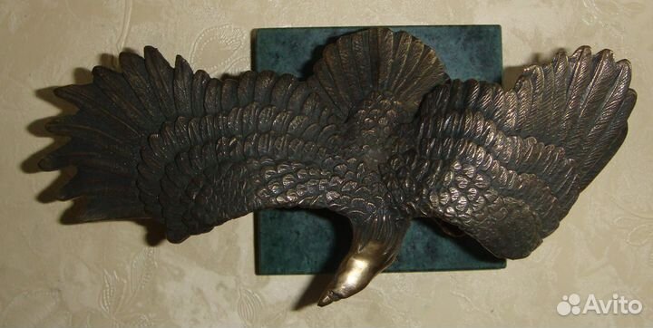 Парящий орёл из бронзы
