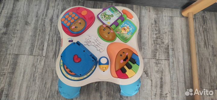 Развивающий столик