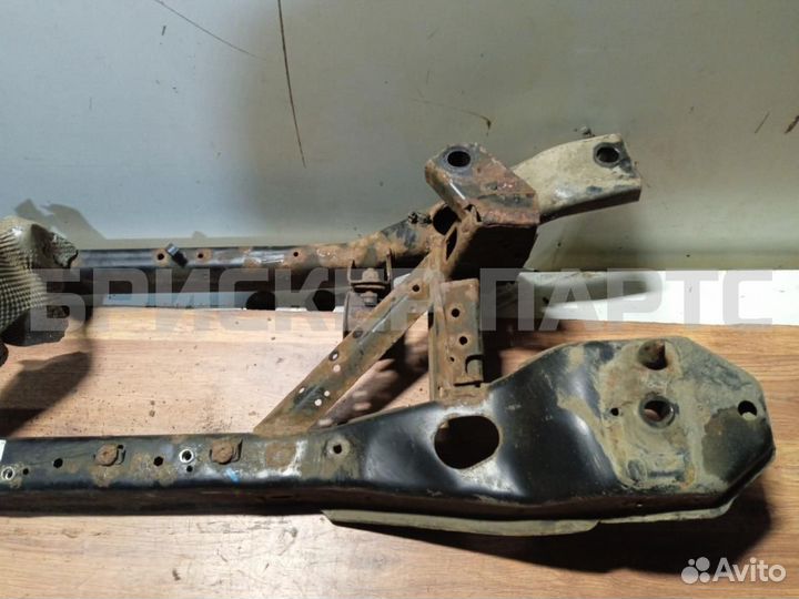 Подрамник задний Вольво S40 C40