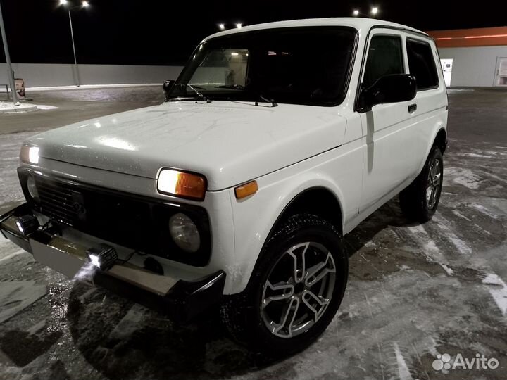 LADA 4x4 (Нива) 1.7 МТ, 2005, 226 000 км