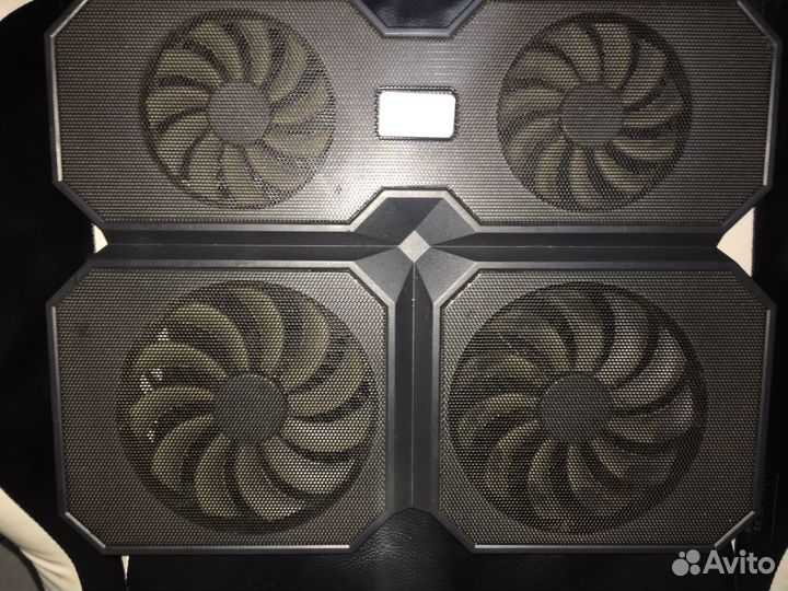 Подставка с охлаждением для ноутбука