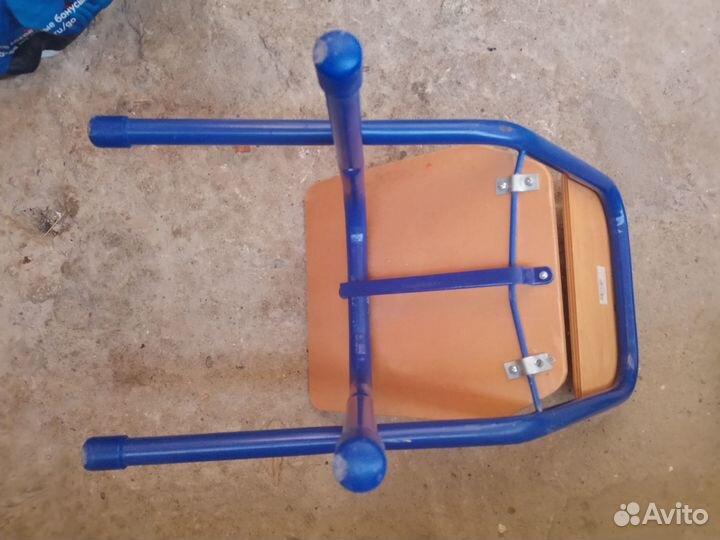 Стульчик детский раскладной металл фанера б/у