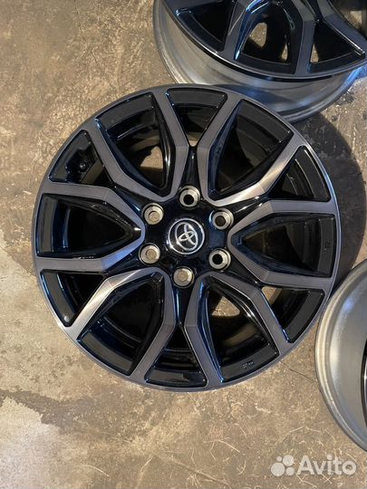 Диски Toyota Hilux GR Sport R18