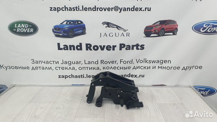 Кронштейн левой подножки Range Rover 2013